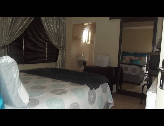 2 BEDROOM HOUSE TO LET IN GOUDRAND